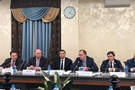 Москва. Андрей Клычков потребовал от исполнительной власти активной работы с обманутыми дольщиками