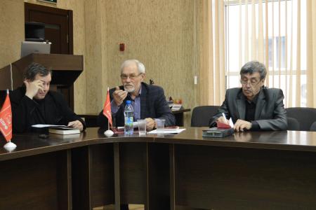 Алтайский край. Коммунисты провели два «круглых стола», посвященных Февральской и Октябрьской революциям 1917 года