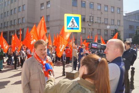 Нижегородские коммунисты провели праздничное шествие и митинг
