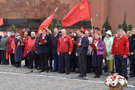 "Взвейтесь кострами синие ночи". Концерт в Колонном зале Дома Союзов, посвященный 95-летию пионерии