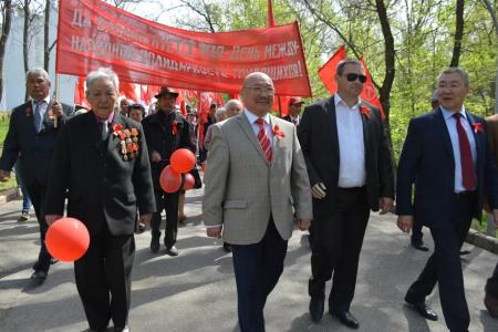За достойную работу, зарплату, жизнь! Первомай в Калмыкии
