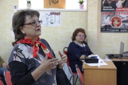 Саратовский обком КПРФ провел прием в пионеры