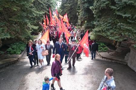 В Ставропольском крае коммунисты в День Победы открыли памятник И.В. Сталину
