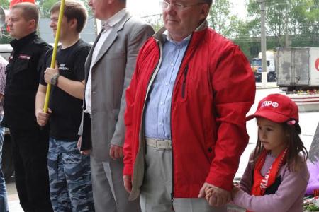 Н.Н. Иванов дал напутственное слово участникам велопробега Курск-Курчатов