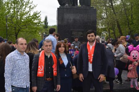 В Махачкале коммунисты приняли участие в праздничном митинге, посвященном 72-й годовщине Победы