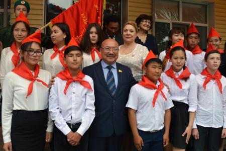 Республика Калмыкия. Праздник Пионерии в городе Лагань