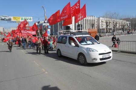 Пермские коммунисты встречают Первомай