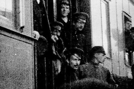 Проект KPRF.RU "Хроника революции". 17 мая 1917 года: Достигнуто соглашение по формированию коалиционного Временного правительства, Троцкий возвращается в Россию