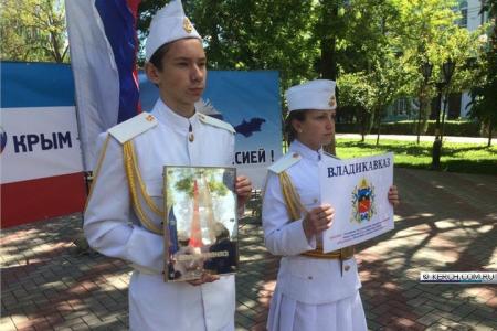 Казбек Тайсаев принял участие в открытии бюста Герою Советского Союза Хаджи-Умару Джиоровичу Мамсурову в Крыму