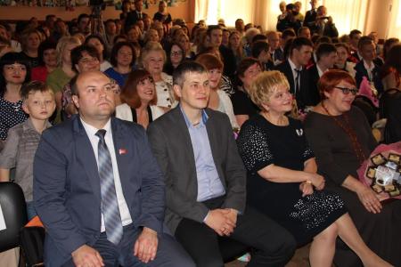 Рязанские депутаты-коммунисты посетили торжественные мероприятия в ряде рязанских школ