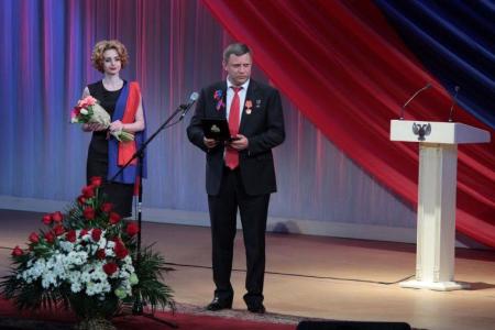 К.К. Тайсаев и А.А. Ющенко приняли участие в праздновании третьей годовщины образования Донецкой Народной Республики