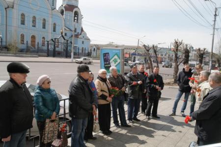 В Чите коммунисты накануне Дня Победы почтили память полководцев и героев войны
