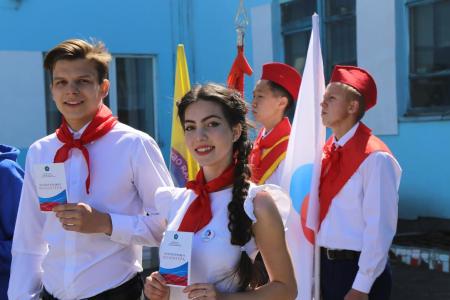 Тувинские коммунисты побывали на республиканском пионерском слете
