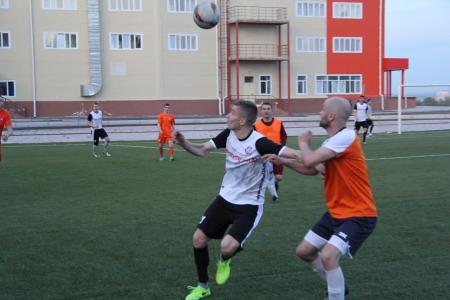 Комсомольский «Маршал» стартовал с победы в чемпионате Красноярска