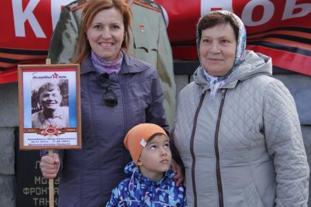 Барнаульские коммунисты приняли участие в мероприятиях, посвященных Дню Победы