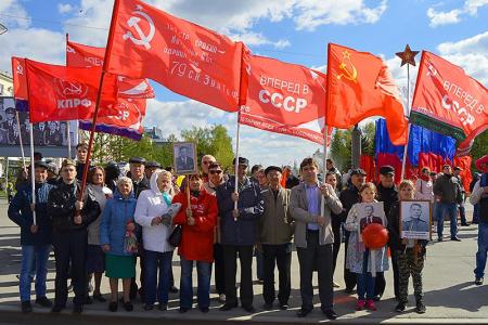 Барнаульские коммунисты приняли участие в мероприятиях, посвященных Дню Победы