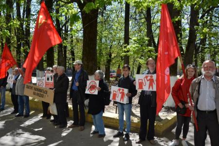  Смоленские коммунисты выступили против роста цен на бензин