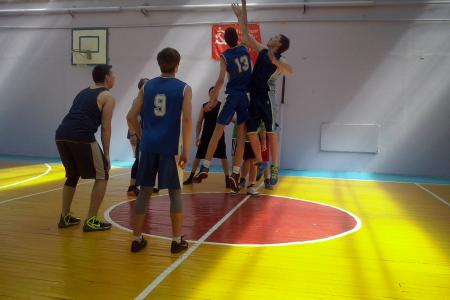 В Орле состоялся баскетбольный турнир «Кубок Победы»