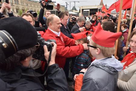 "Взвейтесь кострами синие ночи". Концерт в Колонном зале Дома Союзов, посвященный 95-летию пионерии