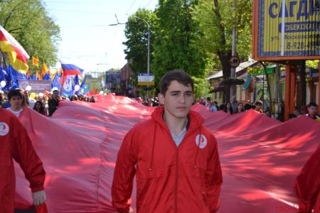 Мир! Труд! Май! В Северной Осетии прошла грандиозная демонстрация КПРФ