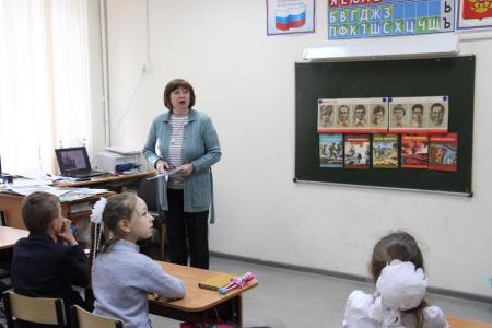 Рязанские коммунисты рассказали школьникам про пионерскую организацию