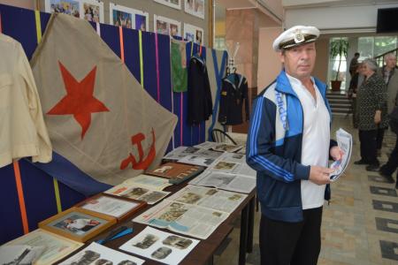 «Есть у Алтая морские границы!». Коммунисты провели большой концерт в городе Барнауле