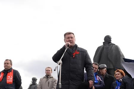 Новосибирские коммунисты приняли участие в общегородском праздновании 1 мая 