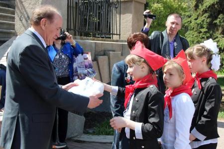 Юбилей советской пионерии в Челябинске