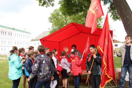 19 мая в Рязани прошла торжественная линейка, посвященная 95-летию пионерской организации