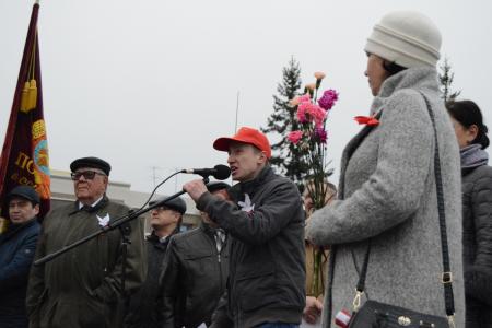 Алтайский край. Торжественная демонстрация и митинг КПРФ в Барнауле
