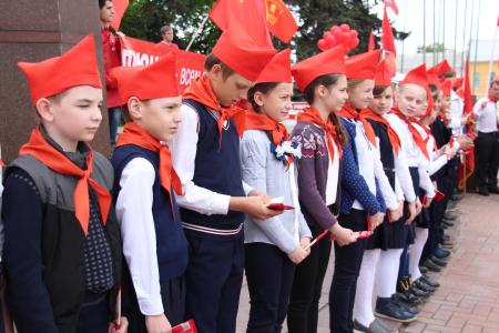 19 мая в Рязани прошла торжественная линейка, посвященная 95-летию пионерской организации