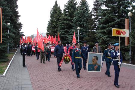 Чебоксарские коммунисты достойно отметили 72-ю годовщину Победы советского народа над фашистской Германией в Великой Отечественной войне 1941–1945 годов