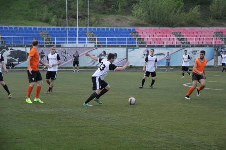 Комсомольский «Маршал» стартовал с победы в чемпионате Красноярска