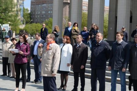«Ярче гори, наш галстук пионерский!»: 450 новосибирских школьников вступили в ряды пионеров