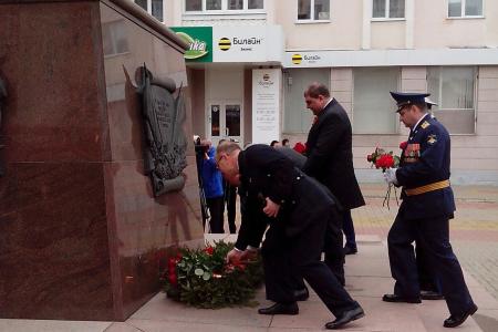 Орловские коммунисты приняли участие в торжествах, посвящённых 72-й годовщине Победы в Великой Отечественной войне