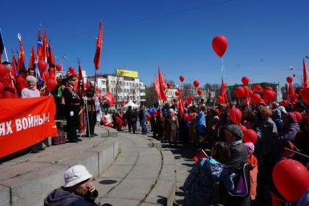 Свердловские коммунисты отметили Первомай многотысячной акцией протеста