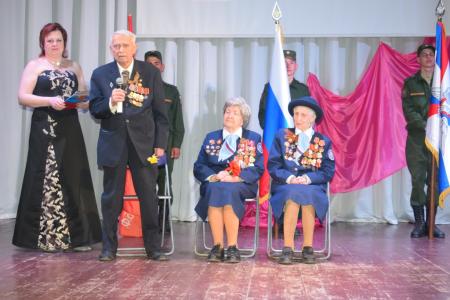 В КДЦ "Родина" подмосковной Каширы состоялось торжественное собрание, посвященное Великой Победе