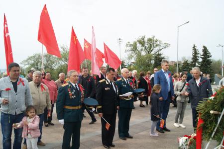 Ульяновские коммунисты возложили цветы к Вечному огню в честь Дня Победы