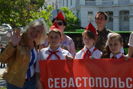 «С огнём пионерским в груди». В Севастополе отметили День пионерии