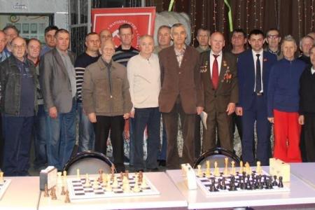 В Сыктывкаре при поддержке Коми рескома КПРФ прошёл традиционный шахматный турнир среди ветеранов, посвящённый Дню Победы