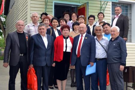 В Калмыкии прошел семинар-совещание партийного актива