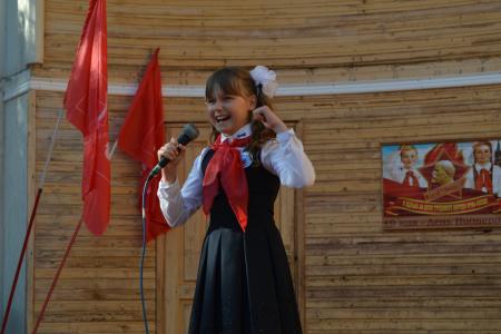 В Севастополе отметили День пионерии праздничным концертом