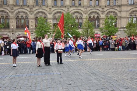 "Взвейтесь кострами синие ночи". Концерт в Колонном зале Дома Союзов, посвященный 95-летию пионерии