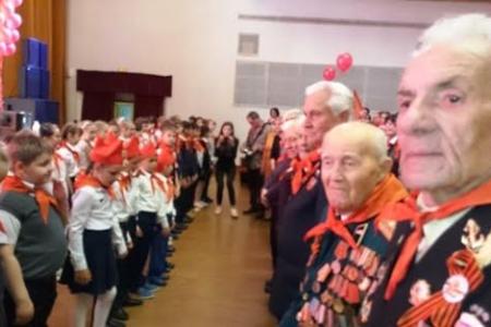 Лидер ставропольских коммунистов Виктор Гончаров: с каждым годом пионерская организация края ширится и крепнет!