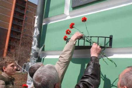 В Чите коммунисты накануне Дня Победы почтили память полководцев и героев войны