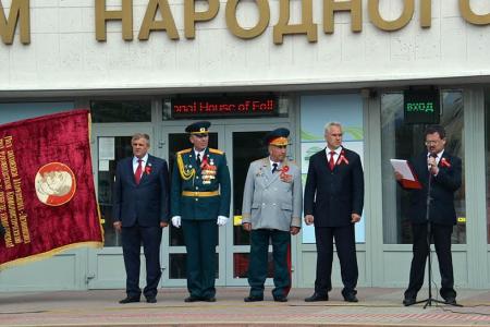 Коммунисты и комсомольцы Ростова-на-Дону провели традиционный митинг в честь Победы Советского народа над фашизмом