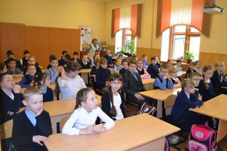Рязанские коммунисты рассказали школьникам про пионерскую организацию
