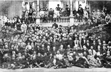 Проект KPRF.RU "Хроника революции". 28 мая 1917 года: Бюро Исполкома Петроградского Совета обсудило захват анархистами дачи Дурново, В Москве состоялся Всероссийский Съезд деятелей средних школ