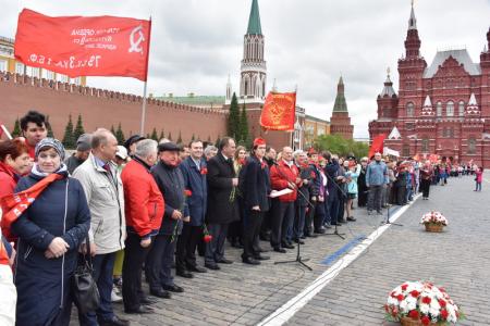 "Взвейтесь кострами синие ночи". Концерт в Колонном зале Дома Союзов, посвященный 95-летию пионерии