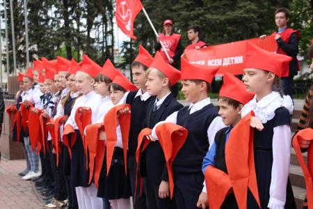 19 мая в Рязани прошла торжественная линейка, посвященная 95-летию пионерской организации